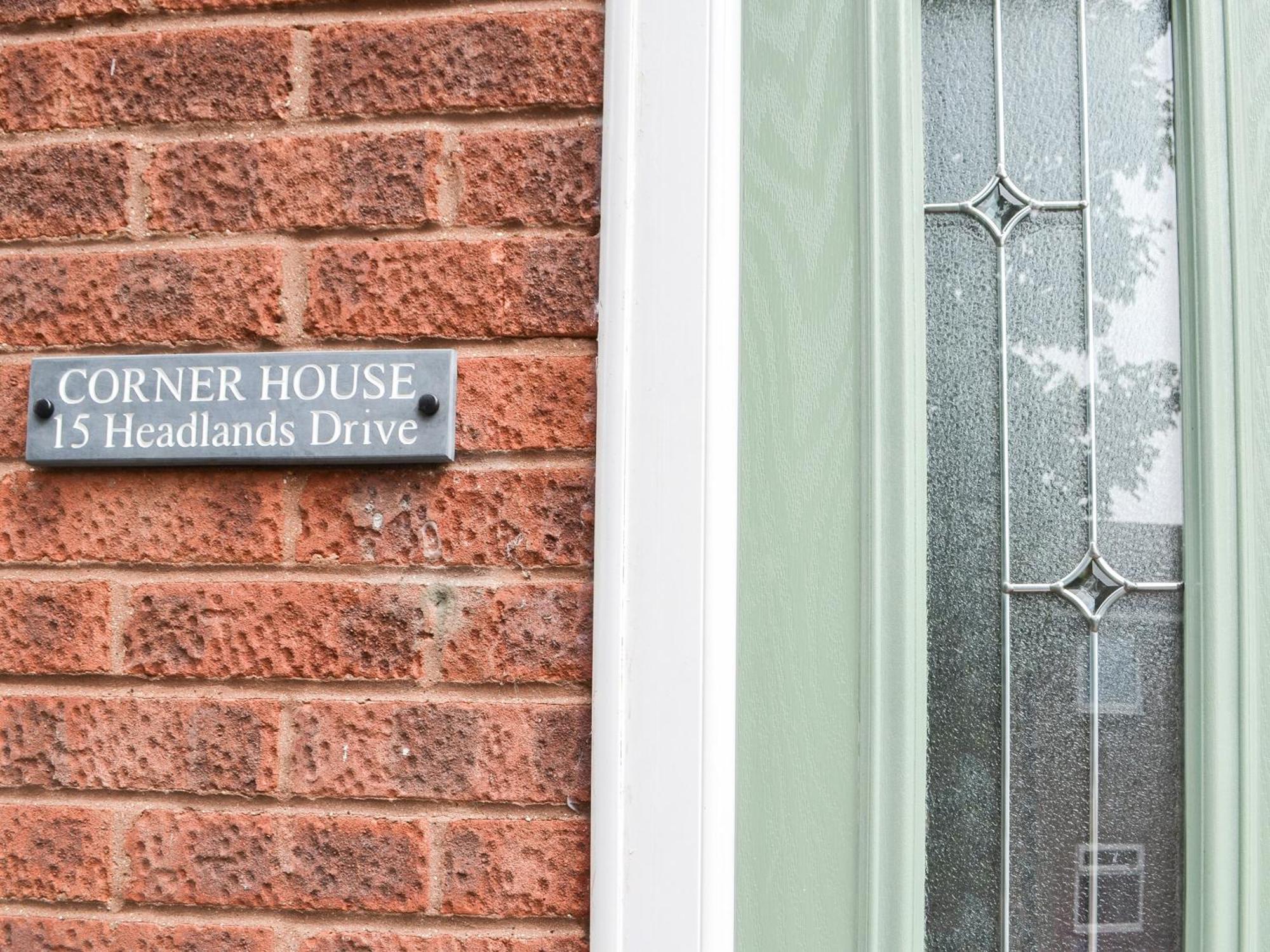 Holiday home Corner House
